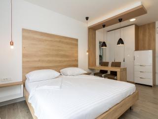 Guest House Petra Trogir Exterior photo