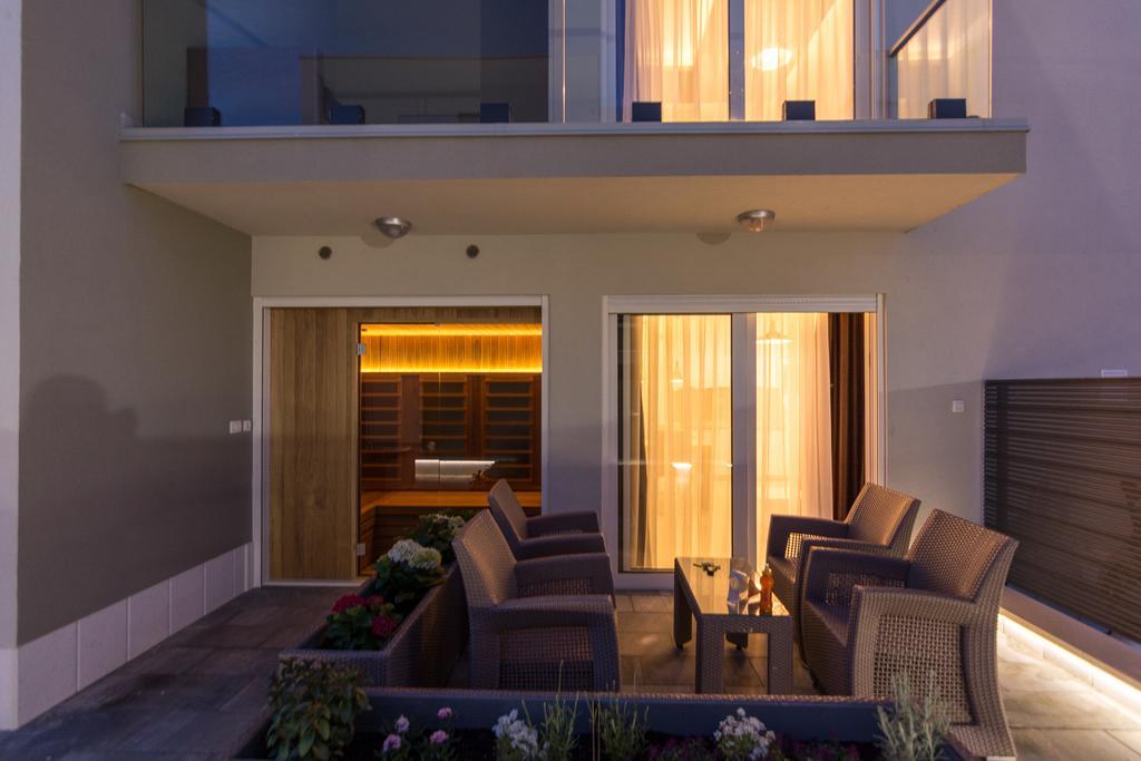 Guest House Petra Trogir Exterior photo